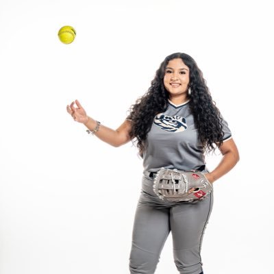Trust in Him✝️ | Klein Collins HS 2028🎓 | Catcher/Corners | KC Varsity Softball #7 🥎| genesiszg@icloud.com | 4.7 GPA Honors/DC Scholar 📚