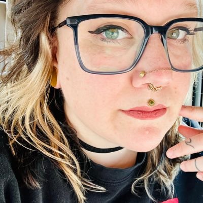moonbreem's profile picture. Critically-acclaimed queer crybaby with a lust for my bed. 🍉