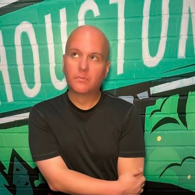 I talk🎤 on @mix965Houston … I Love True Crime🔪 Shows & Chinese🥡 Food & 🍸’s… Terrified of 🐿! 🏳️🌈🇺🇦🔯 #Bahai #ASMR