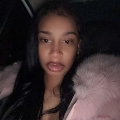 _Kniaaaaaa's profile picture. back at it again 🙃