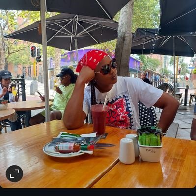 TherealsisBee's profile picture. God's favourite daughter ❤️