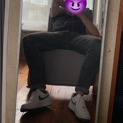 europeangayguy's profile picture. Feet 🦶- Socks 🧦 - Sub🧎‍➡️Chastity 🔑- 24 yo 🎂 ⛔️ NO FINDOM ⛔️