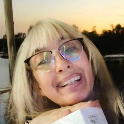 LilithSaya's profile picture. Lebe mit Leidenschaft, lache oft, und liebe tief.