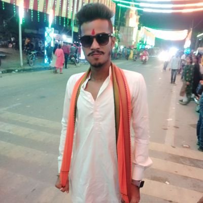 एक दिन जात-पात भूला कर
👉हर हिन्दू को जोड़ जाउंगा 👬
🗡️मैं इतना कट्टर हिन्दू हूं की ⚔️
😎मरने के बाद भी 🔥
🚩भगवा ओढ़ के जाउंगा 🚩
हिंदू होने पर गर्व है 🕉️