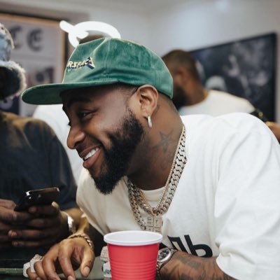 full time Davido Stan /#30bg #rema and #omahlay fan