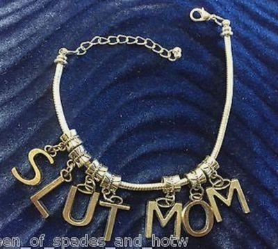 ChanchiBeta420's profile picture. Gadrayi  Bazaru Chudaru badchalan Chinal aurat 5 bachho k maa ki ek 100 baap wala Najayaj aulad 

Gentleman stay away 🔞