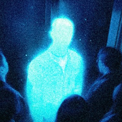 elkyiem's profile picture. turning my chaotic thought into code