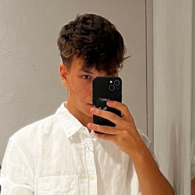 iancuandrei005's profile picture. Thumbnail designer strategist. DM is open for enquiries and collabs