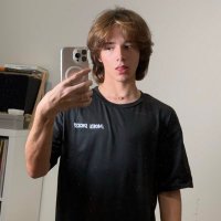 Fe (@bllllfll) 's Twitter Profile