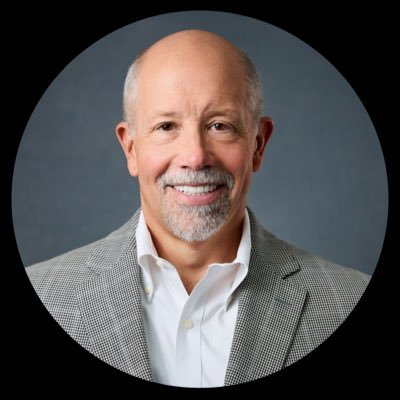 #Investigations 🔎 #BackgroundCheck & #DueDiligence Expert, #CANSLIM Growth Stock Investor🔮 @TickerMonkey🐒, Proud Dad, @SEC 🏈 Fan.