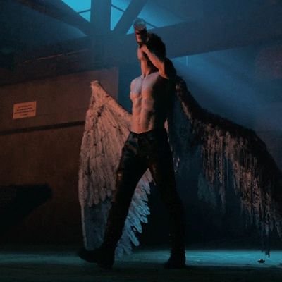 ByuKai_'s profile picture. N sei usar twitter, ent eu salvo coisas que acho engraçada dando repost