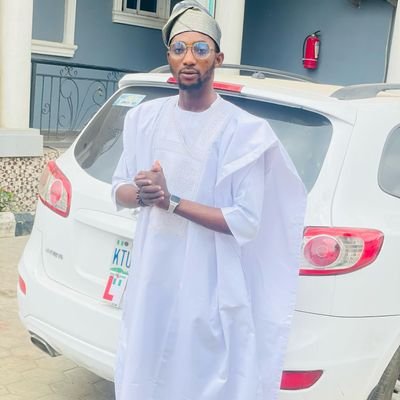 Political scientist//Data analyst//Graphic designer//Business enthusiast//Non sentimental soul//Good governance supporter//Believer of One NIGERIA 💪🕊️.