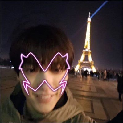 microdaanii's profile picture. 🤣🫵