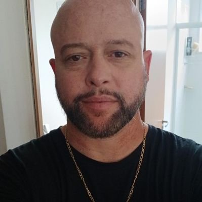 luzinSantos's profile picture. #AvantiPalestra