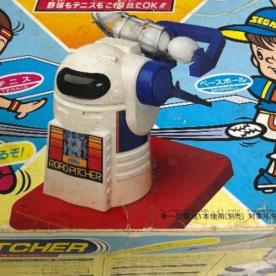MSX、X68000、その他古いTVゲームが好き。 最近は修理のツイートを見るのが一番好き。アカウント名はスターウォーズのスピンオフ小説の登場人物から。