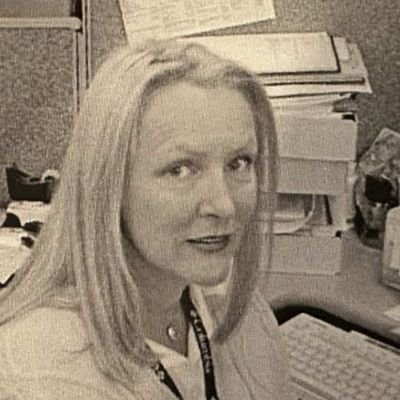 Retired Federal Law Enforcement Investigator. Animal & travel lover.
Fierce liberal.
Born on January 26.
See me on Bluesky
🇨🇦🇺🇸🇺🇦 Slava Ukraini.