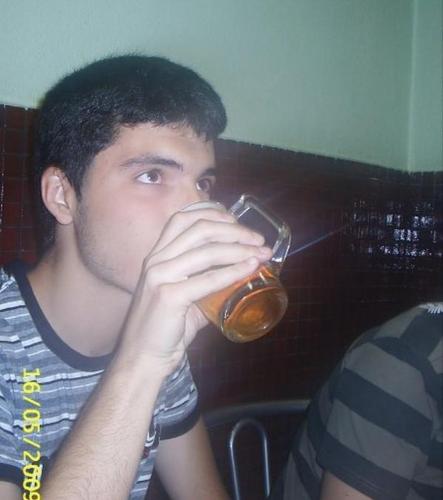 Estudiante de medicina en la UM. Barcelonista puro e impaciente.