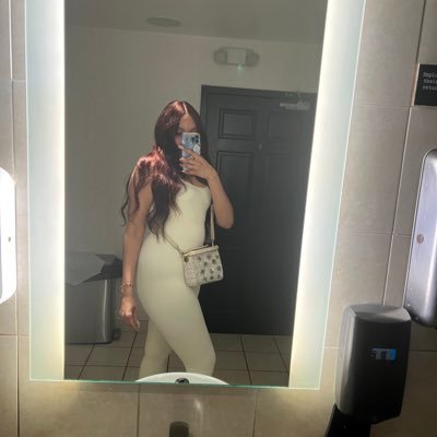 SluttyDrayco's profile picture. A Problematic Princess👑 #E4T | It’s Hectic In Here