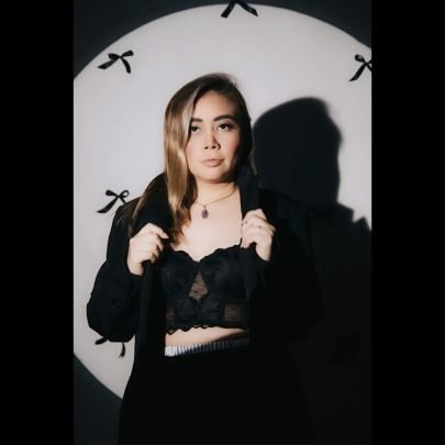 marieggi's profile picture. 🍃🌿🌴🖤🎶
Un duende saltarin 💚