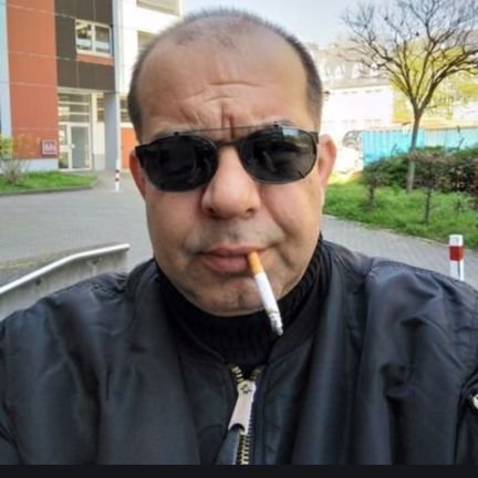 Konstan81709145's profile picture. περαστικός
Auf der Durchreise
No DM
Μόνο από την κουμπάρα.