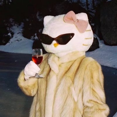 realdeniseg's profile picture. 