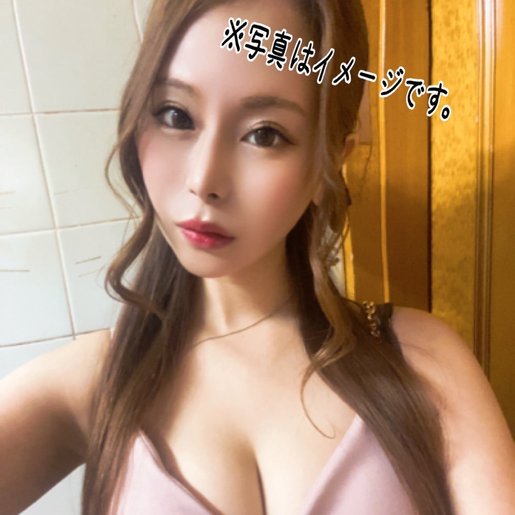 関西在住❤️お酒と食べるの大好き🥳お米とラーメン炭水化物大好きまん🐷❣️ストロングゼロを愛しています。毎日飲んでます👶大阪北新地→ミナミのキャバクラいるよ♡フォロバ100%します✨愛犬のすももと🐶同棲中#スロパチ#イベントガール#現役キャバ嬢#パチンコ#スロット#ピンク色大好き#ピンク担当#永遠の厨二病