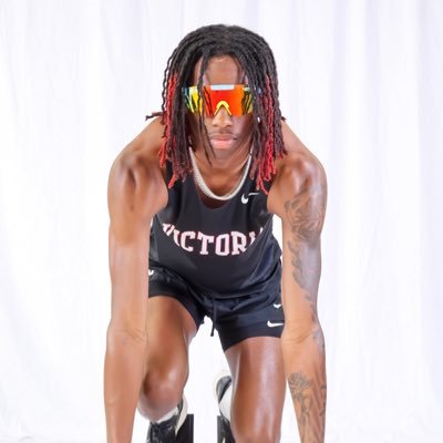 6’3 |not committed | Track 800m 1:55.4, 400m h 55.3| NCAA ID# 2304871930 | GPA 3.0| 📩kammitchell05@gmail.com