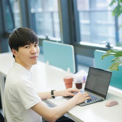 andrew_lia0316's profile picture. 