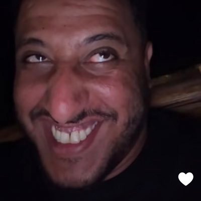 v2v92's profile picture. .