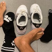 Feet4cum (@feet4cum) 's Twitter Profile