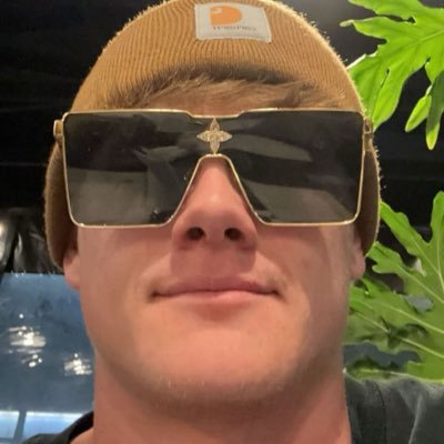 kad3robinson's profile picture. 