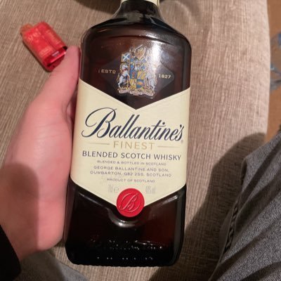 WeberCarla63245's profile picture. 生活保護で暮らしてます。
両親共に生活保護受給者です。
#闇金ウシジマくん
#九条の大罪
#真造圭吾作品
#バガボンド元チーフアシスタント担当。
バガボンド小次郎のモデル。
小学館マンガ大賞を処女作『チュウカン』で受賞。

知的障がい認定受けてます。
鬱病患ってま