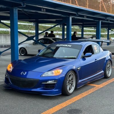 RX-8 typeRS トレーラードライバー ラーメンとタバコで生きている cb400sf→エストレア→ドラッグスター400→cbr250rハリケーン→YZFーR1→TW200