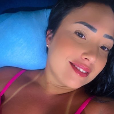 Voando igual a um passarinho solto da gaiola 🥰 Sargitáriana 😀