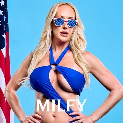 Bad_brandi69's profile picture. Your favorite milf💦