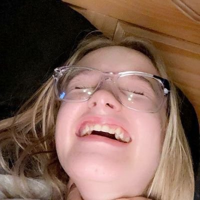 I love soccer and I play video games too and reading and cooking 🧑🏾🍳
single and fun 🤪 😜