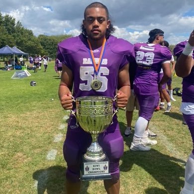 Tevita778527661's profile picture. Age 20 height 6.2 weight 100kgs, RB/HB/LB/Safety🏈, blind/open-side Flanker🏉,Gymrat🏋️‍♂️ South Auckland New Zealand born & raised📍, 🇹🇴🇼🇸🇳🇺decent