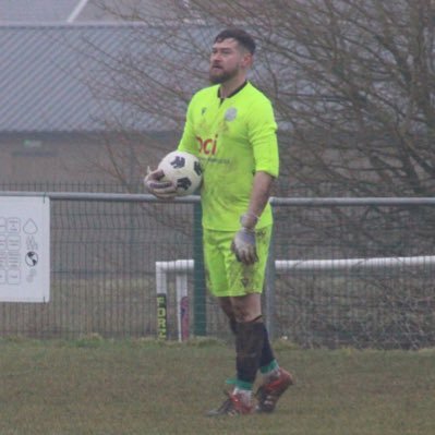 Electrician and goalkeeper for Hay at Mary’s fc . Hereford f.c fan #bringbackunited