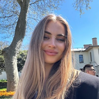 Jessie_9525's profile picture. In this turbid world I try to stay awake🌸｜Fitness｜travel｜Crypto Enthusiasts #Tesla#Btc🌟