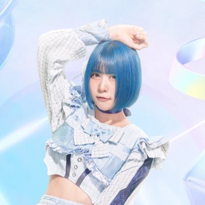 フューチャーベース異次元アイドルユニットCUBΣLIC (@cubelic_hvt)の水色ᴖ ̫ᴖ 171㎝ 青髪ボブ▫️ FN ▶ #音もだち すき▶うた いぬ かき氷 演劇 #ひょおー活 できる▶津軽三味線 タップ〻 #CUBライブ映像班 〻 弾き語りお誘いください #黒川音の1日1音 🐶🧊🎸バンドをしたい