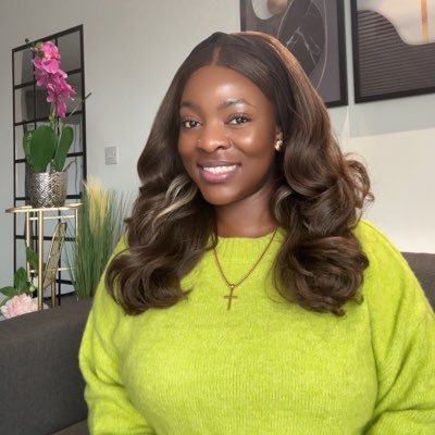 mobolaji_asaolu's profile picture. "Soft girl era ✨ | CSW  | Lover of luxury & all things stylish | Making money, spending his"