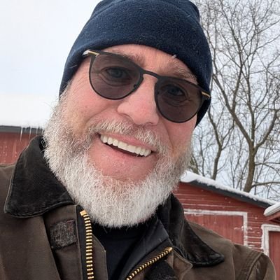 Retired, Farmer, enjoy hunting and fishing, Proud American, Believe in common sense, Married No DM`s and No Social Apps.