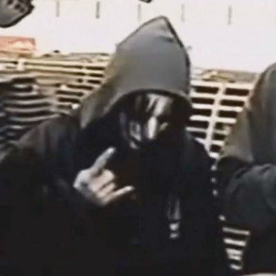 0b5540989947L's profile picture. 08 ワンオク Vaundy Slipknot coldrain