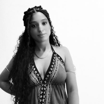 rhaycx's profile picture. você me vê ? ainda que não veja, você me ouve ?