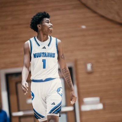 Aldine Highschool | 2025 | 5’11 | 160 | #1 | left handed | open recruitment nehemiahdasent05@gmail.com 346-242-8481