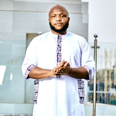 ➡️ UNISEX FASHION DESIGNER
➡️TEACHER
➡️BLØCKCHAIN ENTHUSIAST
➡️️NFT'S
➡️Messi is the GOAT
➡️I live by Psalm 121:2
Realist!