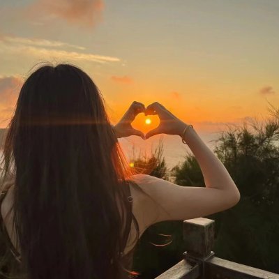 noerhallymah's profile picture. Turn your wounds into wisdom🌺