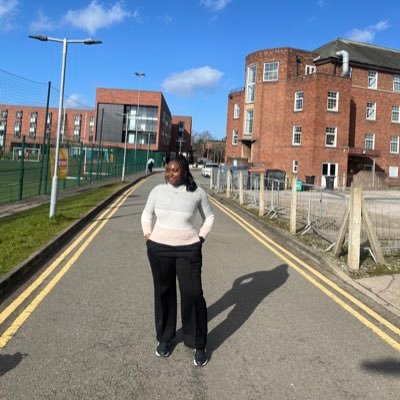 Finance | Fraghead | Gym baby girl| Baker @bakedbymira on IG| Le cordon bleu London alumni| MBA @uochester