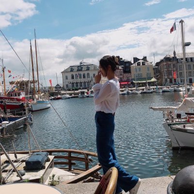 Formywadhaa's profile picture. "Believing in love, laughter, and serendipity 💕 | Maybe it’s you."