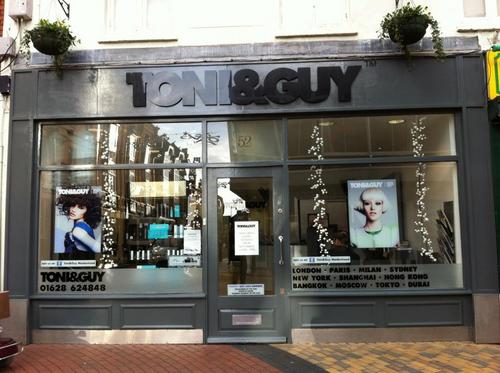 Welcome too the official Toni & Guy Maidenhead twitter, please feel free to ask us anything or book an appointment at 01628 624 848!